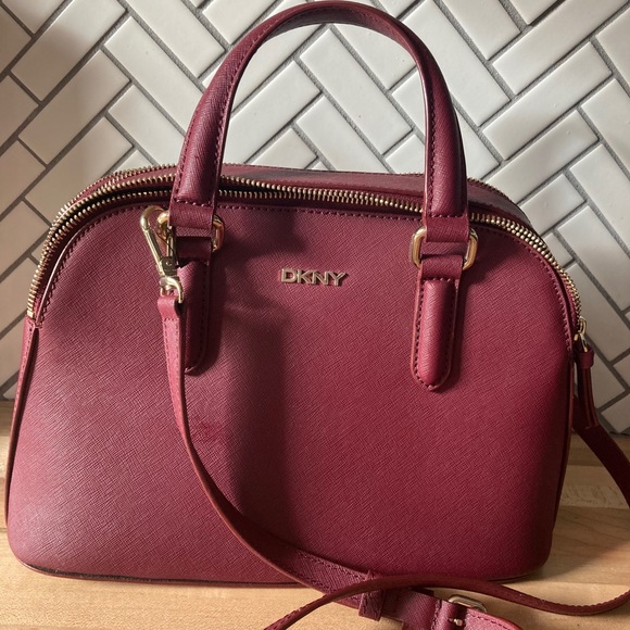 Purse - Picture 2 of 4